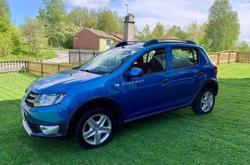 Begagnad Dacia Sandero Stepway 90 HK (66 kW) 2014
