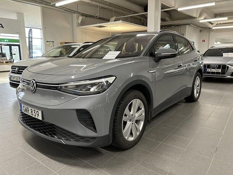 Grå Begagnad 2022 VW ID.4 Pro Performance SUV | 288 800 kr (Marknadspris) - Bild 1/4