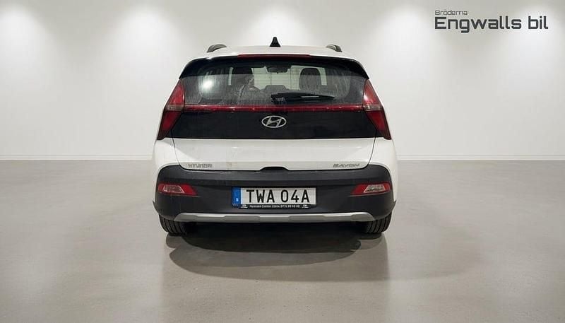 Begagnad Hyundai Bayon Essential 101 HK (74 kW) 2022 Vit SUV