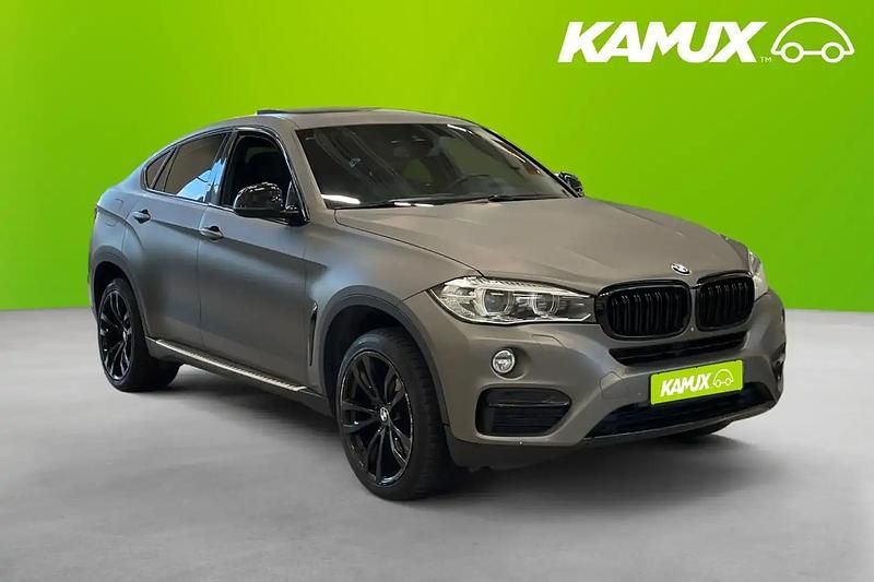 Vit Begagnad 2015 BMW X6 SUV | 269 800 kr (Marknadspris) - Bild 1/4