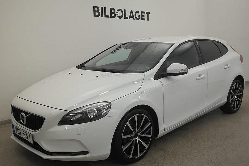 Vit Begagnad 2016 Volvo V40 Business Edition Kombi | 159 800 kr (Marknadspris) - Bild 1/4