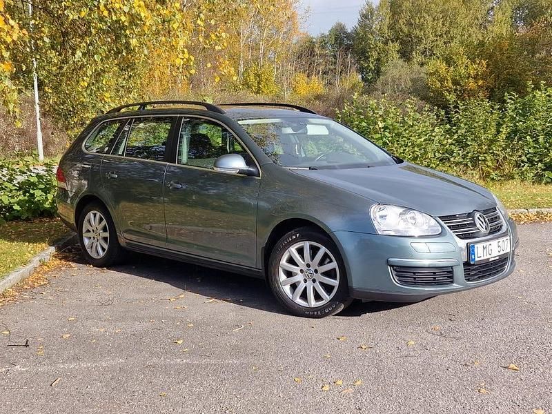Begagnad 2009 VW Golf VI Halvkombi | 53 000 kr (Marknadspris) - Bild 1/4