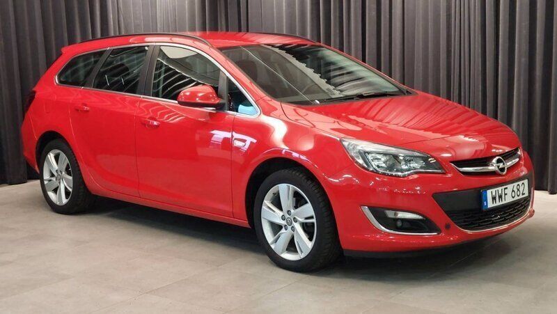Röd Begagnad 2014 Opel Astra Kombi | 109 500 kr (Dyr) - Bild 1/4