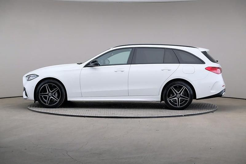 Begagnad Mercedes 300 AMG line 204 HK (150 kW) 2022 Vit Kombi