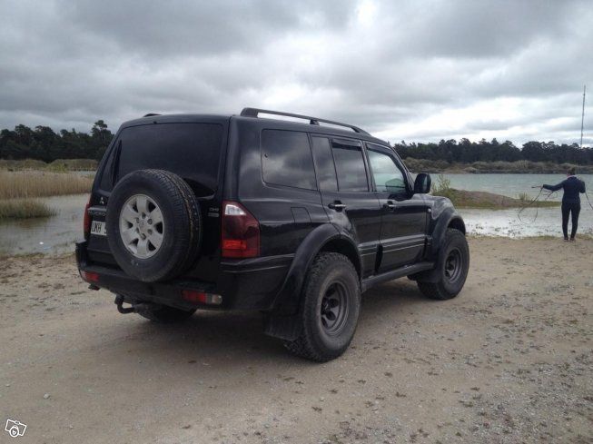 Mitsubishi arctic trucks