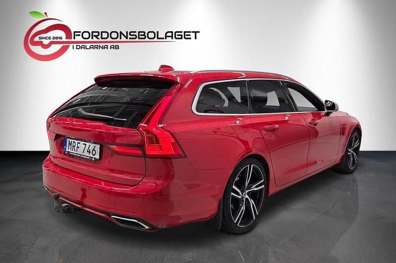 Begagnad Volvo V90 R-Design 190 HK (139 kW) 2018 Röd Kombi
