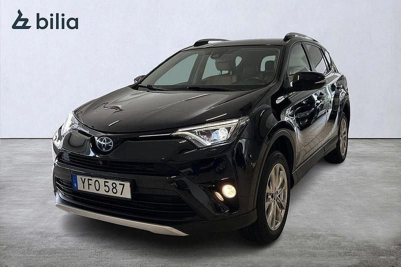 Svart Begagnad 2016 Toyota RAV4 Hybrid Executive SUV | 259 900 kr (Marknadspris) - Bild 1/4
