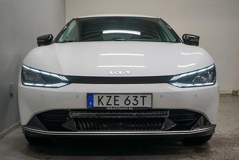Begagnad Kia EV6 239 kW (325 HK) 2022 Vit SUV