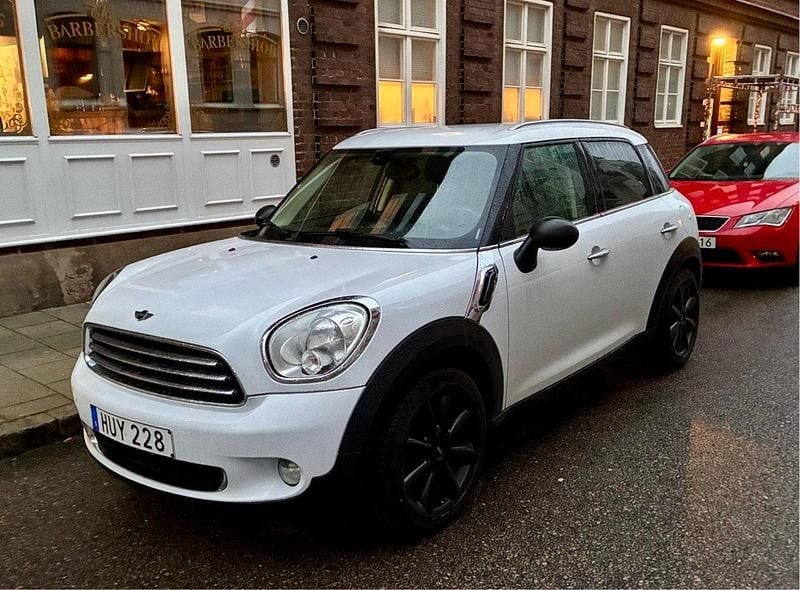 Vit Begagnad 2014 Mini Countryman SUV | 87 000 kr - Bild 1/4
