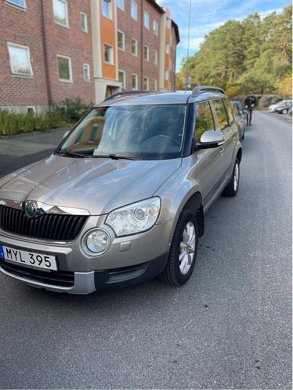 Brun Begagnad 2012 Skoda Yeti Experience SUV | 59 000 kr (Superpris) - Bild 1/4