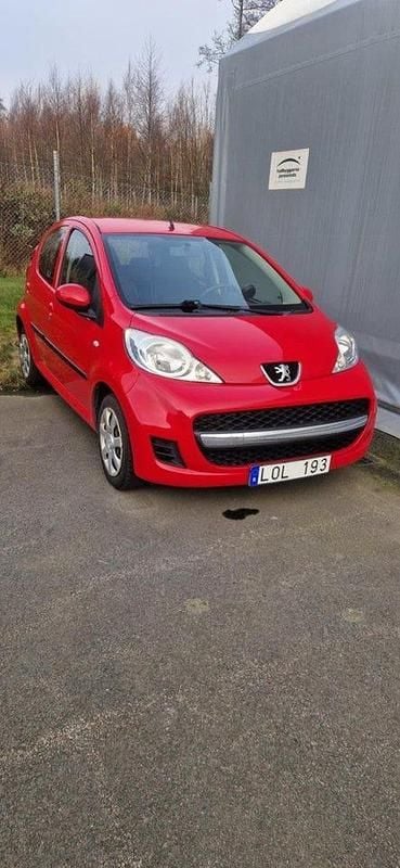 Begagnad 2011 Peugeot 107 Halvkombi | 25 000 kr (Bra pris) - Bild 1/4
