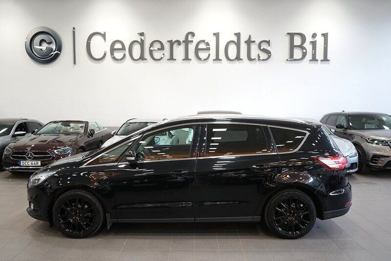 Svart Begagnad 2016 Ford S-MAX Business Edition Minibuss | 189 900 kr (Marknadspris) - Bild 1/3