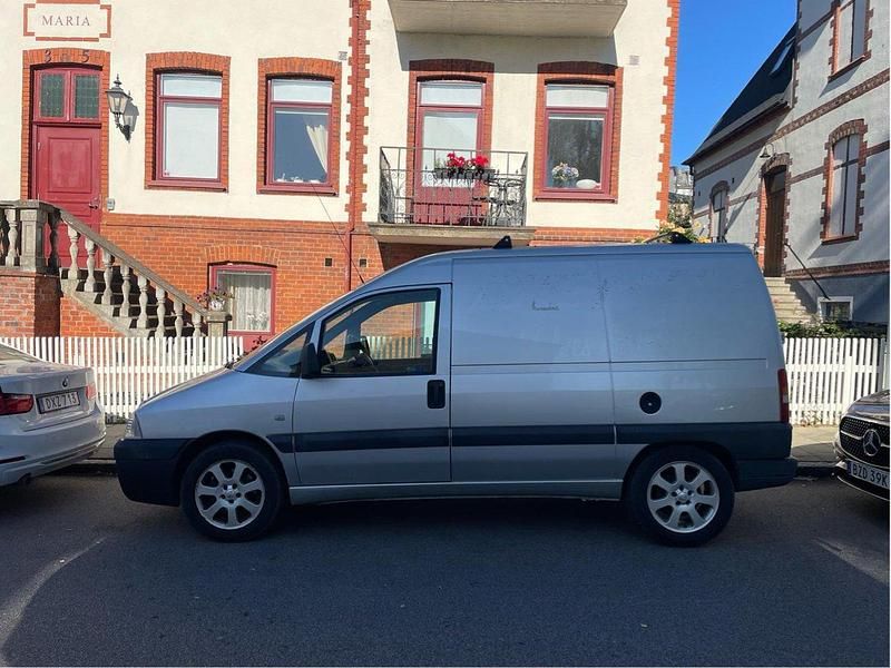 Grå Begagnad 2004 Peugeot Expert Van | 32 000 kr (Marknadspris) - Bild 1/4