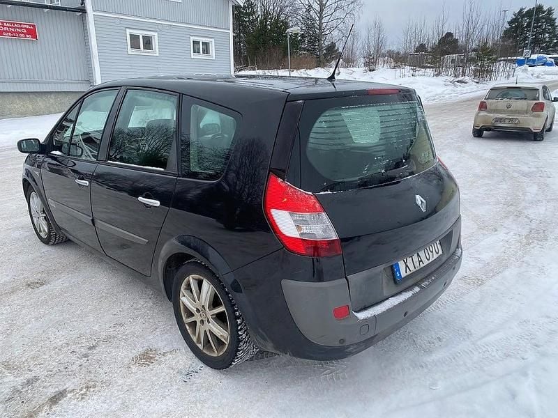 Begagnad Renault Grand Scénic II 163 HK (119 kW) 2006 Svart Minibuss