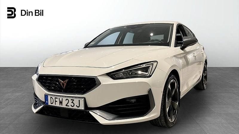 Begagnad Cupra Leon 150 HK (110 kW) 2023 Candy white Kombi
