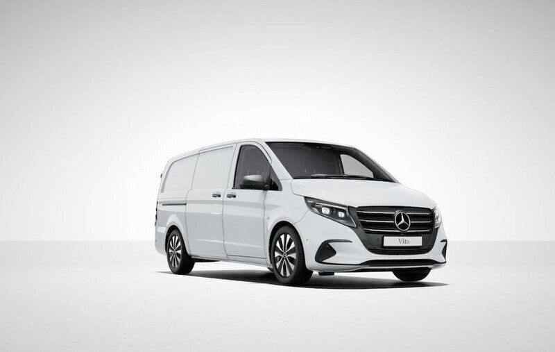 Grå Ny 2024 Mercedes Vito Minibuss | 640 750 kr - Bild 1/4
