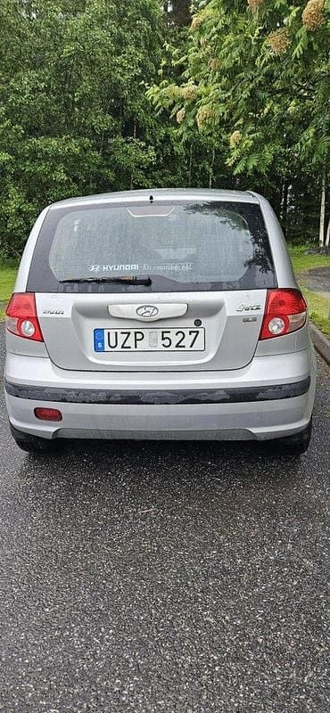 Silver Begagnad 2004 Hyundai Getz Halvkombi | 15 500 kr (Marknadspris) - Bild 1/4
