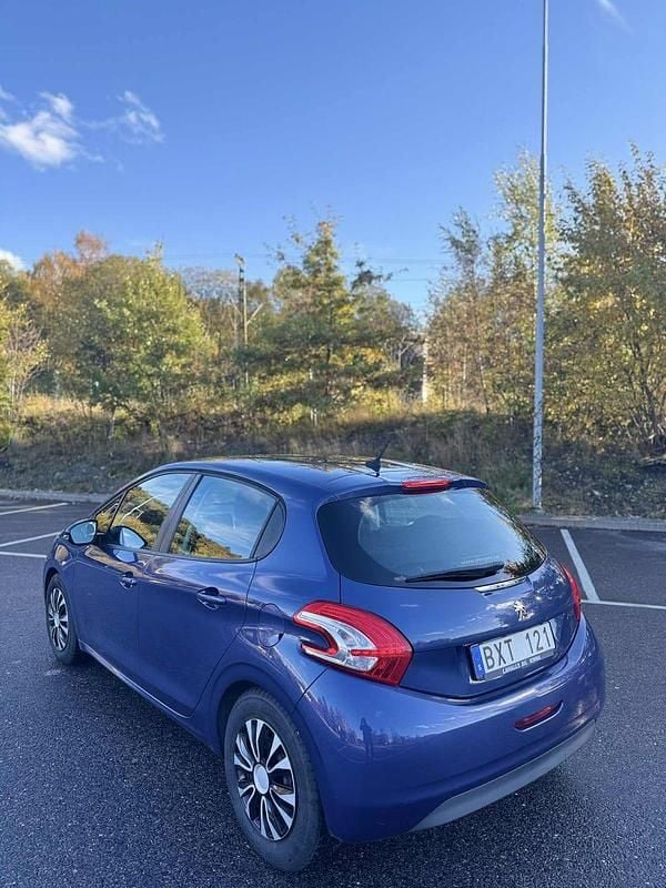 Begagnad Peugeot 208 82 HK (60 kW) 2013 Halvkombi