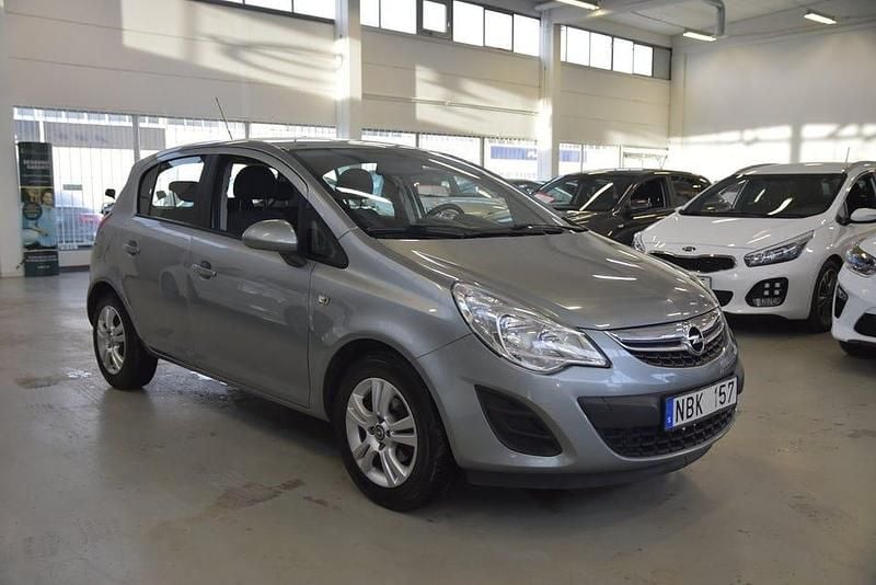Begagnad Opel Corsa Enjoy 86 HK (63 kW) 2012 Grå Halvkombi