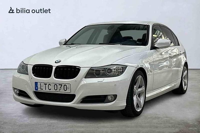 Vit Begagnad 2011 BMW 320 Efficient Dynamics Sedan | 74 900 kr (Marknadspris) - Bild 1/1