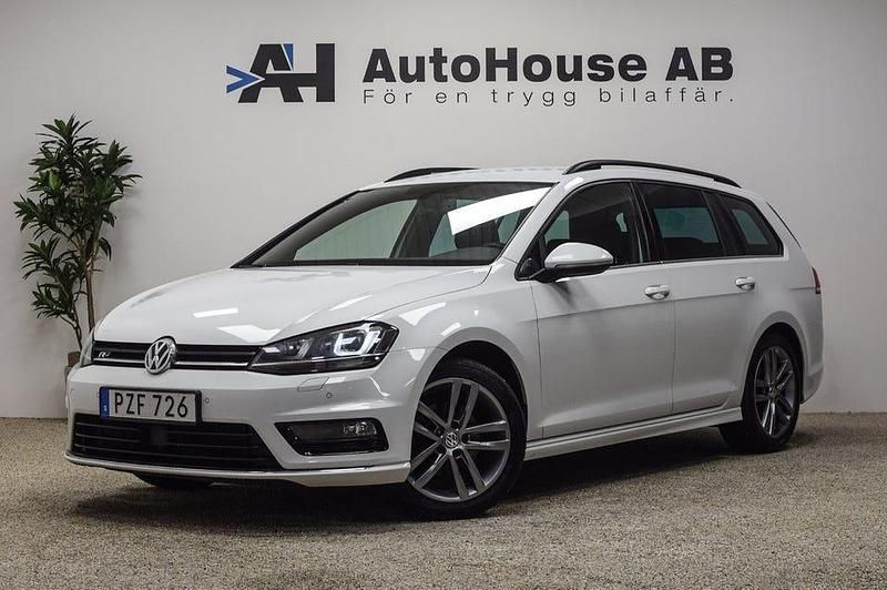 Vit Begagnad 2015 VW Golf VII R-line Kombi | 154 000 kr (Marknadspris) - Bild 1/4