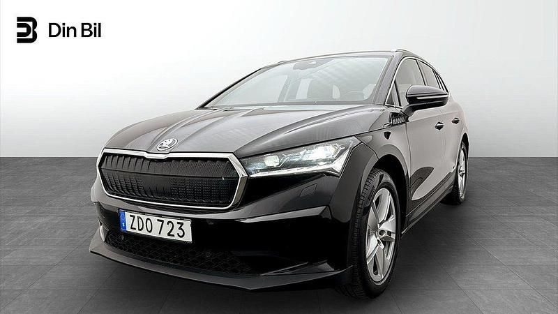 Svart Begagnad 2023 Skoda Enyaq iV SUV | 364 500 kr (Marknadspris) - Bild 1/4
