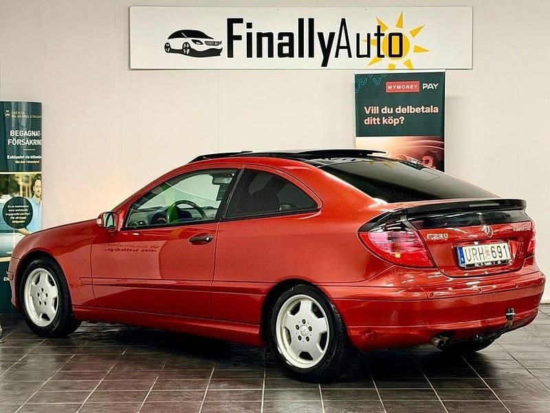 Begagnad Mercedes C230 192 HK (141 kW) 2005 Orange Sportkupé