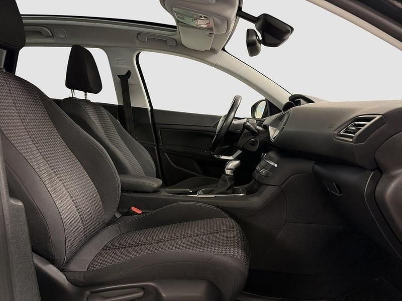 Begagnad Peugeot 308 SW Style 110 HK (80 kW) 2016 Mörkgrå Kombi