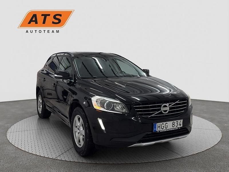 Begagnad Volvo XC60 Momentum 181 HK (133 kW) 2013 Svart SUV