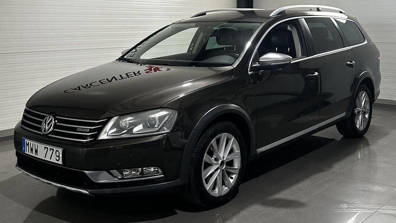 Mörkbrun Begagnad 2012 VW Passat Alltrack Kombi | 119 900 kr (Marknadspris) - Bild 1/4