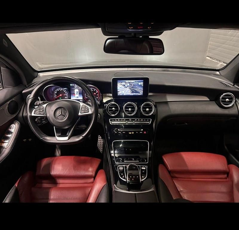 Begagnad Mercedes GLC350 327 HK (240 kW) 2018 Sportkupé