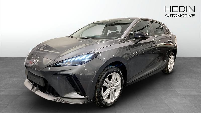 Svart Begagnad 2024 MG MG4 EV Halvkombi | 299 990 kr (Marknadspris) - Bild 1/4
