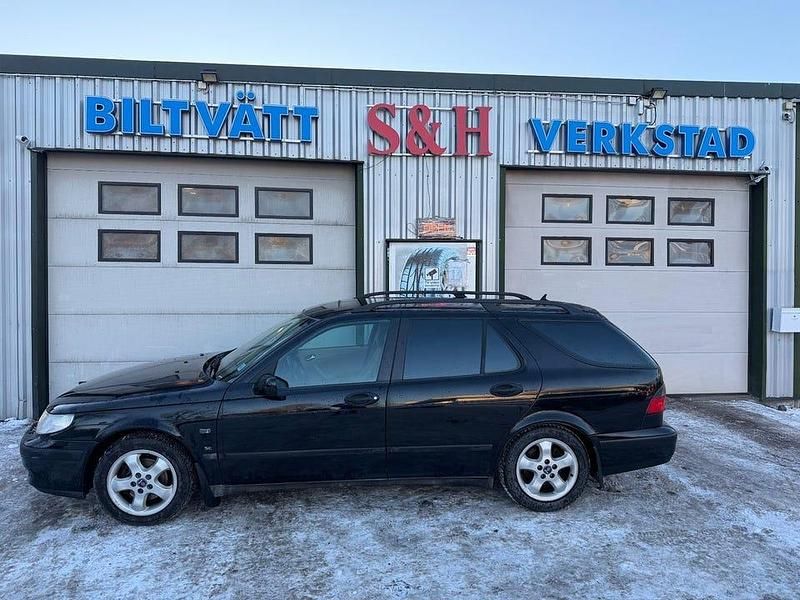Begagnad Saab 9-5 150 HK (110 kW) 2001 Svart Kombi