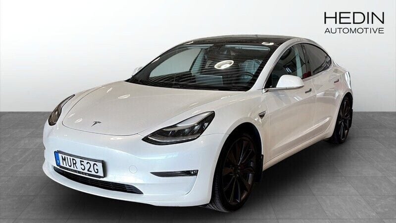 Vit (white) Begagnad 2020 Tesla Model 3 Performance Sedan | 279 900 kr (Bra pris) - Bild 1/4