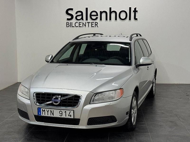 Ljusgrå Begagnad 2012 Volvo V70 Kinetic Kombi | 99 900 kr (Bra pris) - Bild 1/4