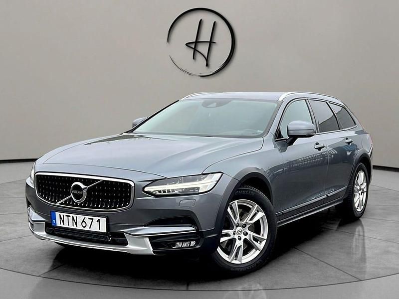 Begagnad Volvo V90 CC SE 190 HK (139 kW) 2017 Grå Kombi