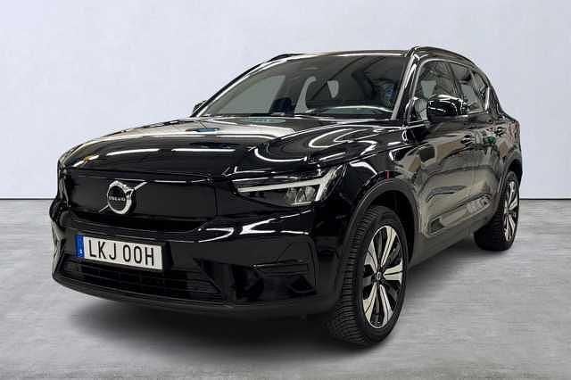 Begagnad Volvo XC40 Core 185 kW (252 HK) 2022 Svart SUV
