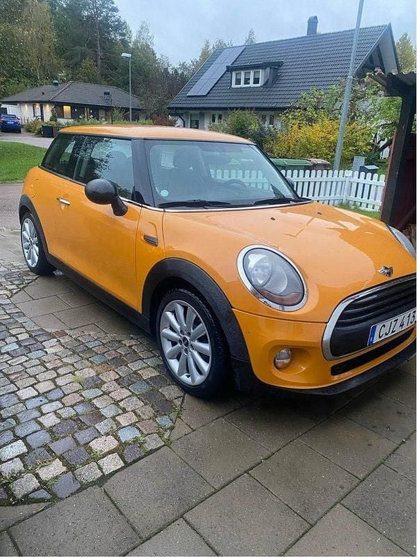 Orange Begagnad 2014 Mini ONE Halvkombi | 69 000 kr (Bra pris) - Bild 1/4