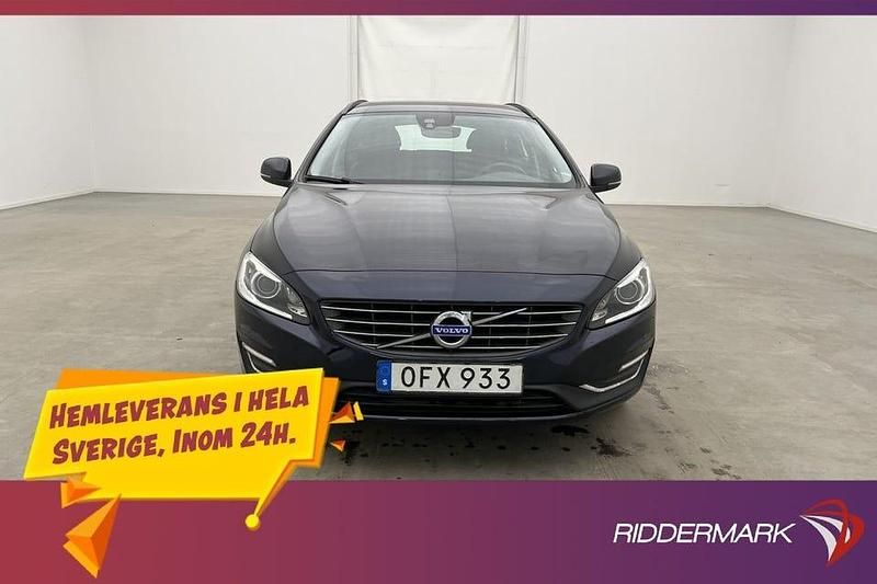 Begagnad Volvo V60 Momentum 231 HK (169 kW) 2016 Blå Kombi
