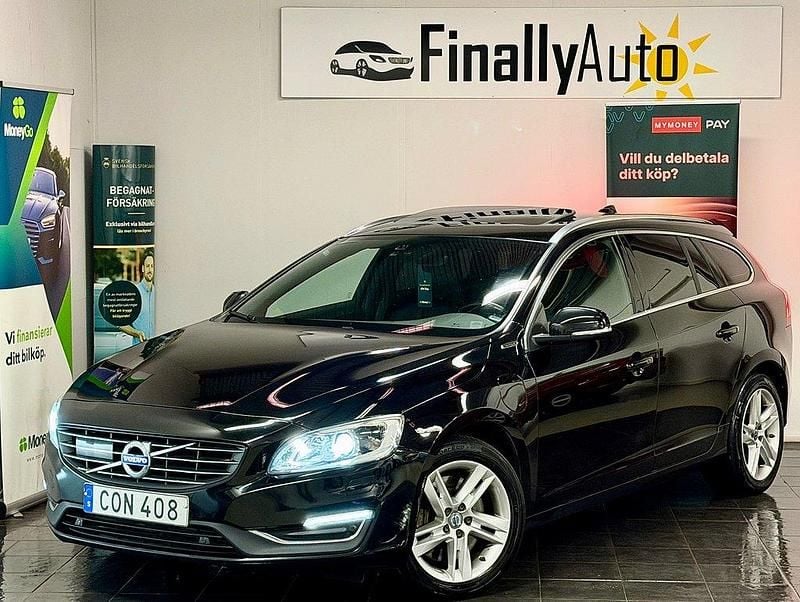 Svart Begagnad 2016 Volvo V60 Summum Kombi | 154 900 kr - Bild 1/4