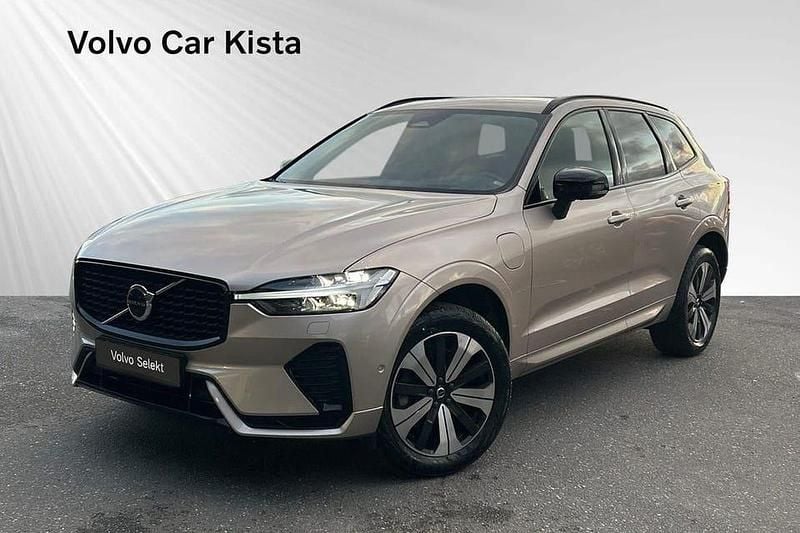 Grå Begagnad 2023 Volvo XC60 Ultimate SUV | 514 900 kr (Dyr) - Bild 1/3