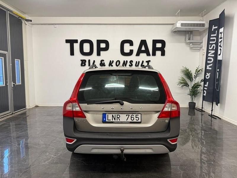 Begagnad Volvo XC70 Momentum 163 HK (119 kW) 2011 Brun Kombi