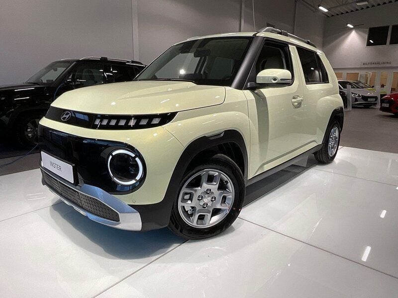 Gul Ny 2024 Hyundai Inster Advanced Halvkombi | 349 900 kr - Bild 1/4