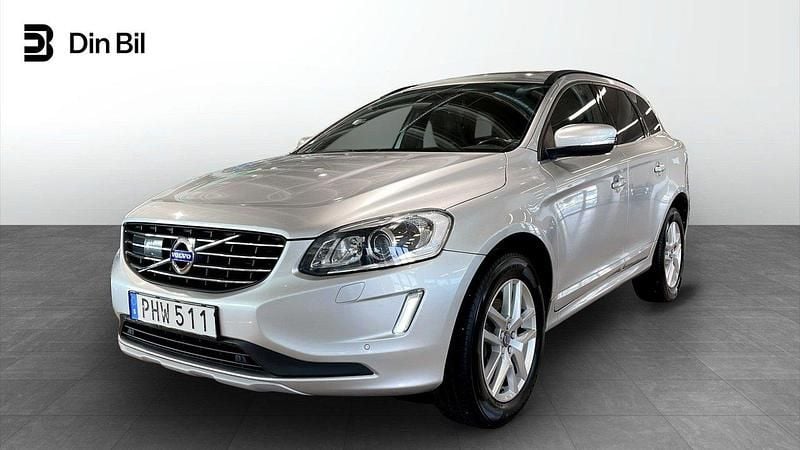 Silver Begagnad 2017 Volvo XC60 Momentum SUV | 209 000 kr (Superpris) - Bild 1/4