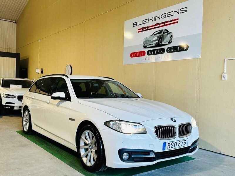 Vit Begagnad 2014 BMW 520 Kombi | 139 900 kr (Marknadspris) - Bild 1/4