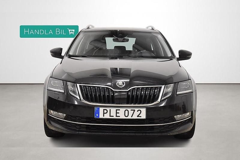 Begagnad Skoda Octavia Style 150 HK (110 kW) 2017 Svart Kombi