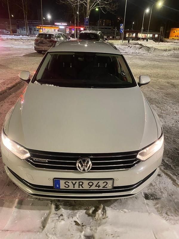 Begagnad 2017 VW Passat Kombi | 150 000 kr (Bra pris) - Bild 1/4