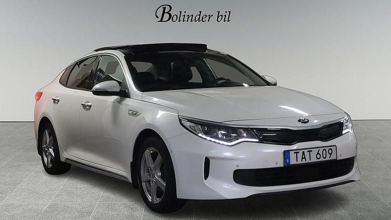 Begagnad Kia Optima Hybrid Comfort 156 HK (114 kW) 2016 Vit Sedan