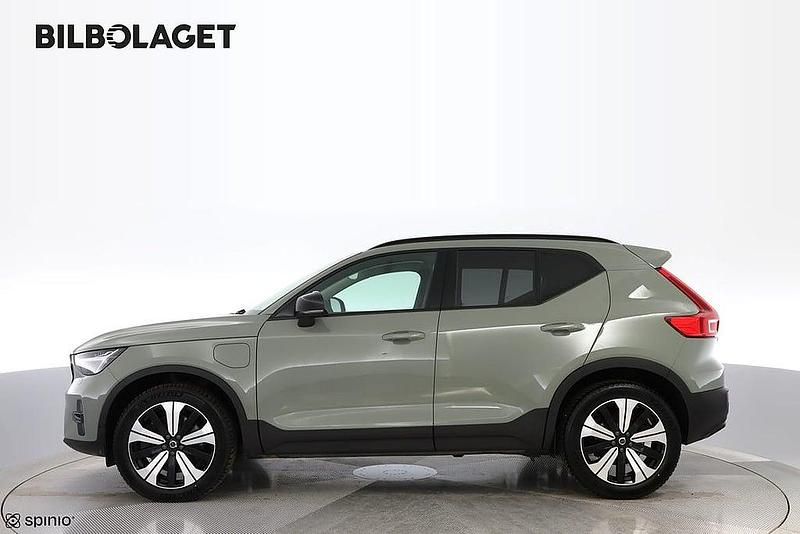 Begagnad Volvo XC40 Plus 210 HK (154 kW) 2022 Grön SUV