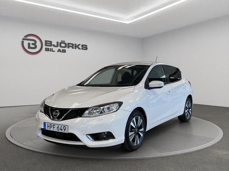 Vit Begagnad 2014 Nissan Pulsar Halvkombi | 88 500 kr (Marknadspris) - Bild 1/4